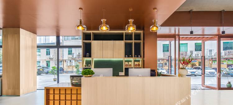 源悦里青年酒店(深圳会展中心福田口岸店)图片