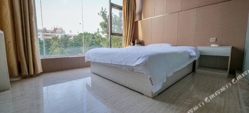 轻奢•悦享酒店(高校区大学城店)图片