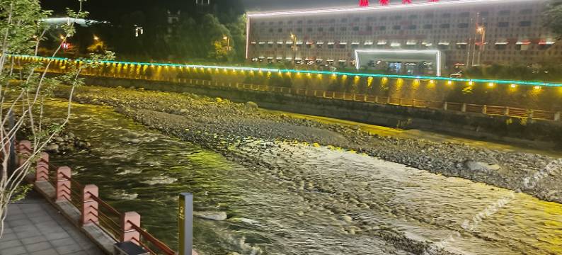 汶川廊桥客栈(映秀地震遗址店)图片