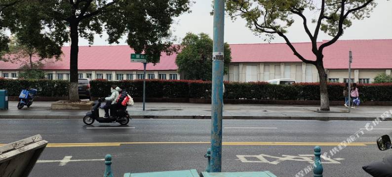 星莲民宿(岳麓山大学城阜埠河地铁站店)图片