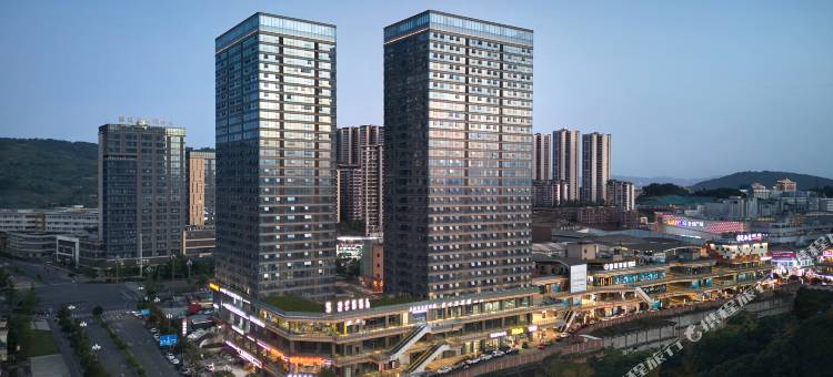 SFEEL设计师酒店(宜宾未来广场店)图片