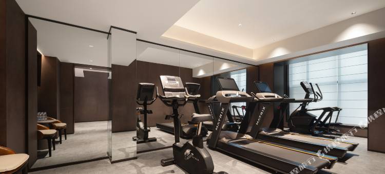 乌鲁木齐人民广场建国路美仑酒店图片