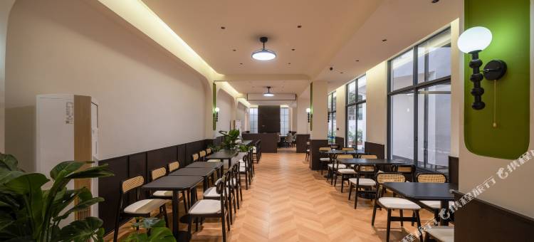 J.H Vacation吉海高端泳池别墅度假酒店(银滩国际客运码头店)图片