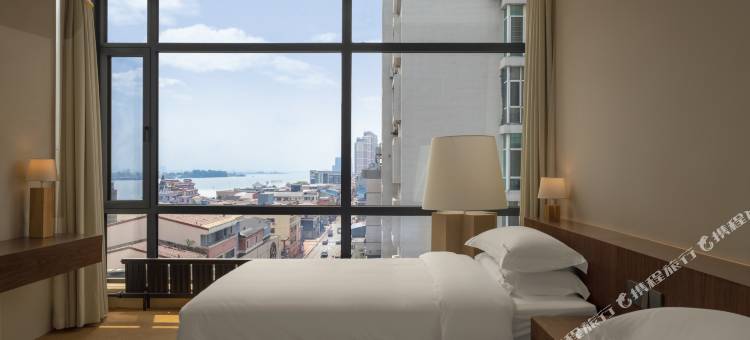 天宇安艺术酒店(丹东火车站鸭绿江断桥店)图片