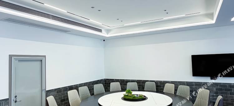 青澜山居民宿(新安江山水画廊店)图片