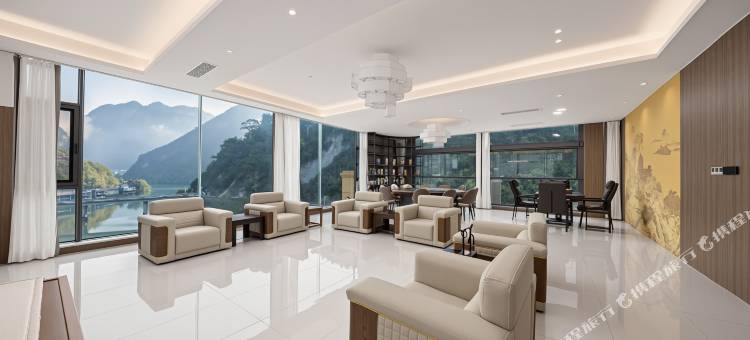 印象湖景酒店图片