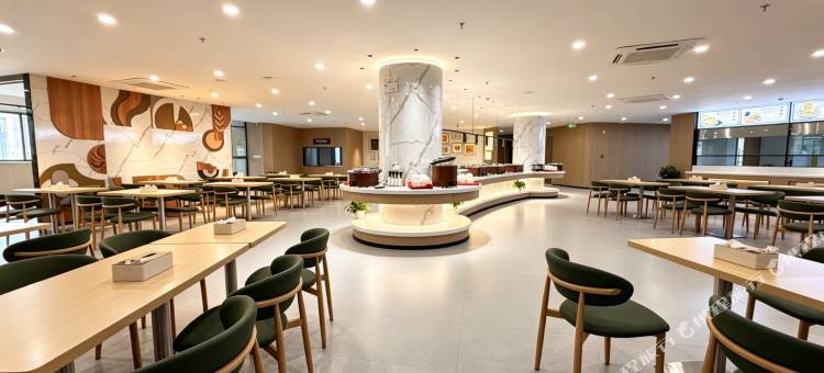 武汉邮苑驿居酒店(光谷杨家湾地铁站店)图片