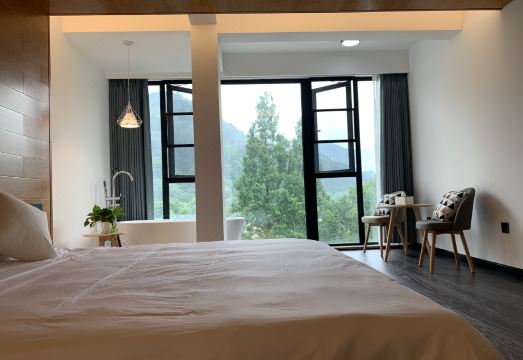 Wanglu Guesthouse Hotel Overview