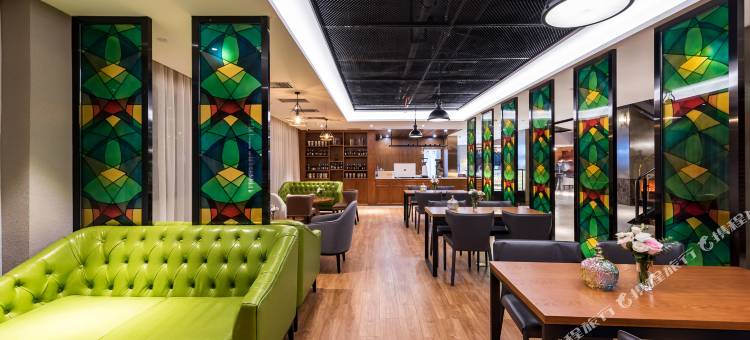 喆啡酒店(济南高新万达山大科技园店)图片