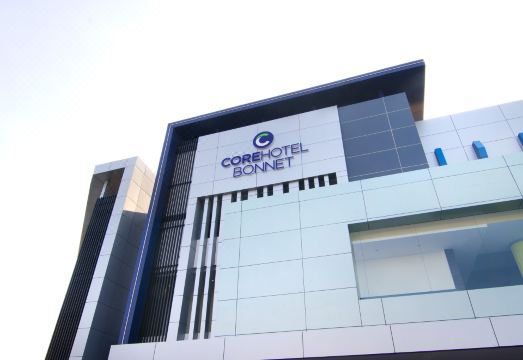 Bonnet Hotel SurabayaHotel Overview