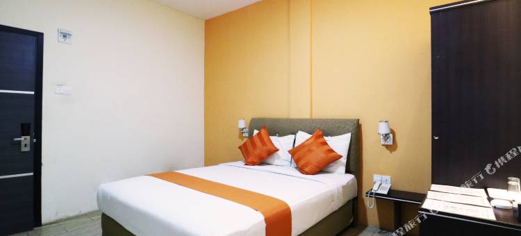 丹绒温仓布利茨酒店(Blitz Hotel Batam Near Sultan Mahmud Ri'Ayat Shah)图片