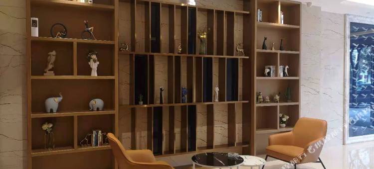 雅斯特酒店 YESTE HOTEL(咸宁通山县月亮湾商贸广场水岸花园店)图片