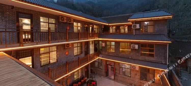 万仙山常青楼民宿(郭亮村店)图片