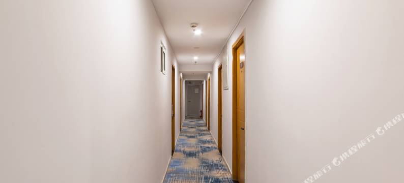 Coloroom元间酒店(西安钟鼓楼回民街地铁站店)图片