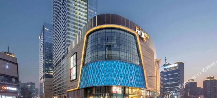 轻住精品酒店(石家庄万象城新百广场地铁站店)图片