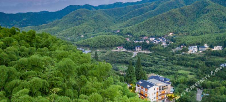 莫干山雨菲客栈(仙潭村风景区店)图片