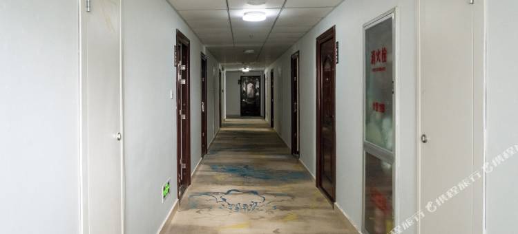 云享智慧酒店(承德南站大学城店)图片