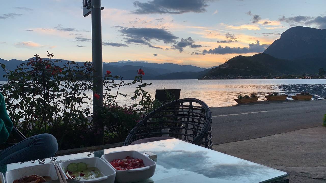 泸沽湖素年锦时湖景轻奢民宿图片