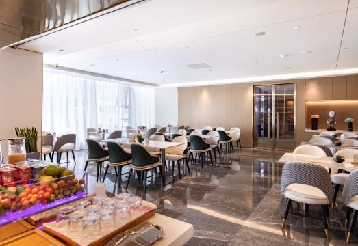 Atour Hotel(Shenzhen Qianhai Bao'an center)Hotel Overview