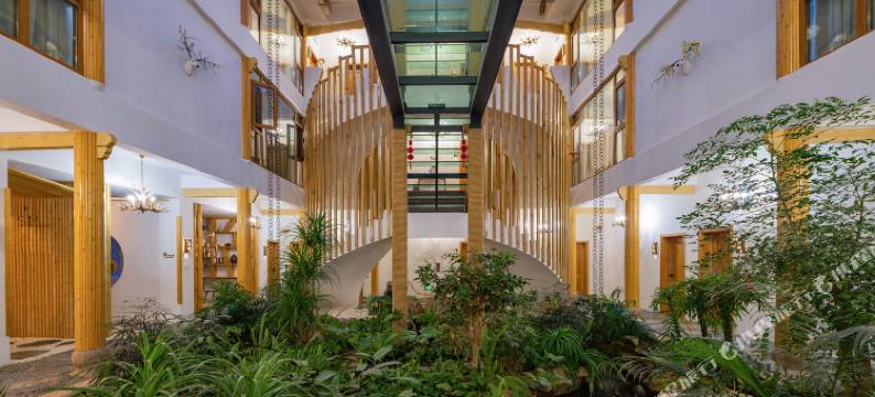 楚雄云栖艺宿(彝人古镇景区高铁站店)图片