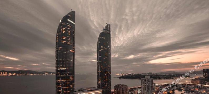 厦门世茂双子塔地标海景公寓(厦门大学店)图片