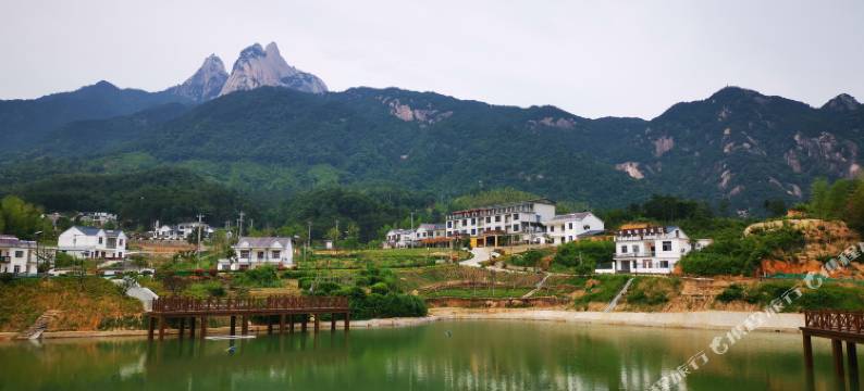 天柱山望岳亭农庄图片
