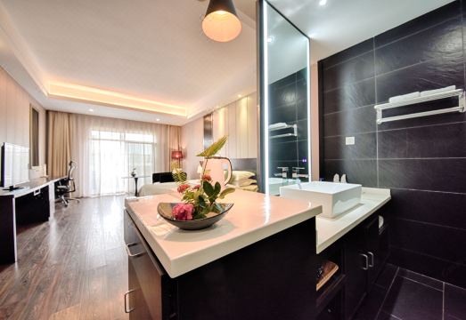 Pujiang Yinglan Hepan Hotel Hotel Overview