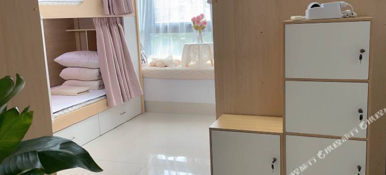 南宁西柚子青旅(万象城东盟商务区地铁站店)图片