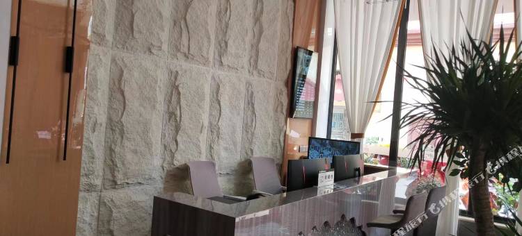 曲靖凯曼智慧酒店(新妇幼医院店)图片