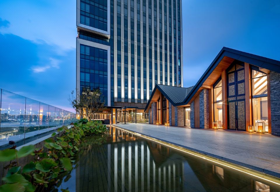 Mumian Huangzhou HotelOver view