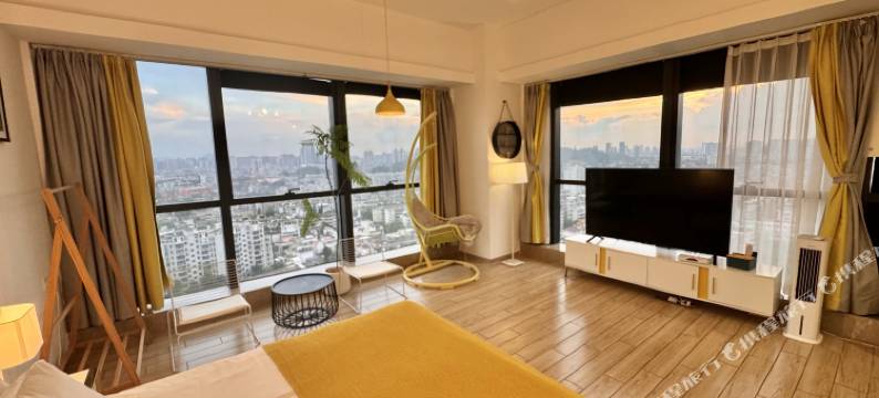 甘蓝轻雅艺术公寓(中山石岐大信新都汇店)图片