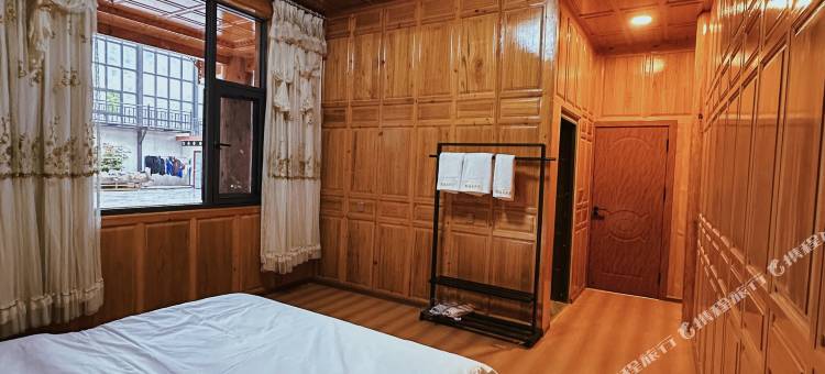 香格里拉酥油花民宿图片