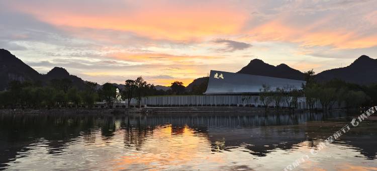 从文邻居客栈(边城茶峒景区店)图片