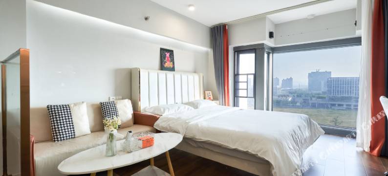 宸禹轻奢客栈(杭州南站店)图片