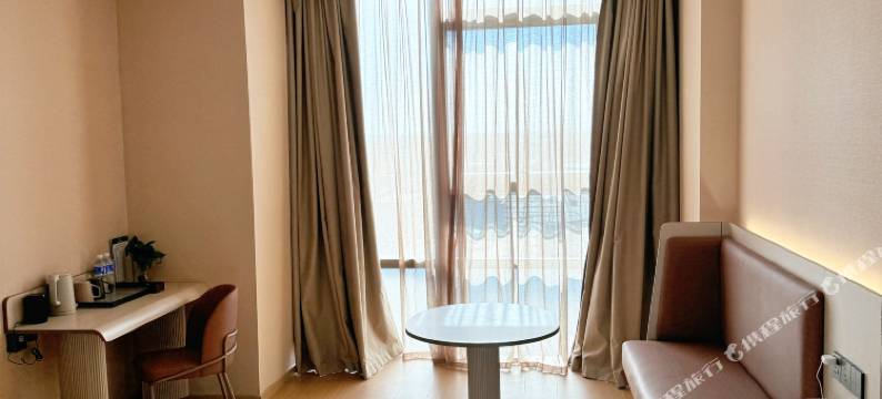 临泉欧铂酒店图片