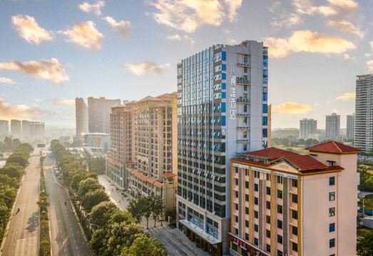 澜庭酒店（东方高铁站万达广场店）外景图