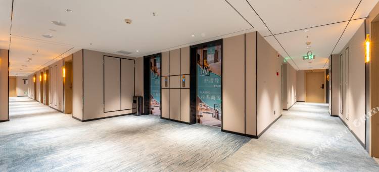 白玉兰酒店(恩施火车站机场店)图片