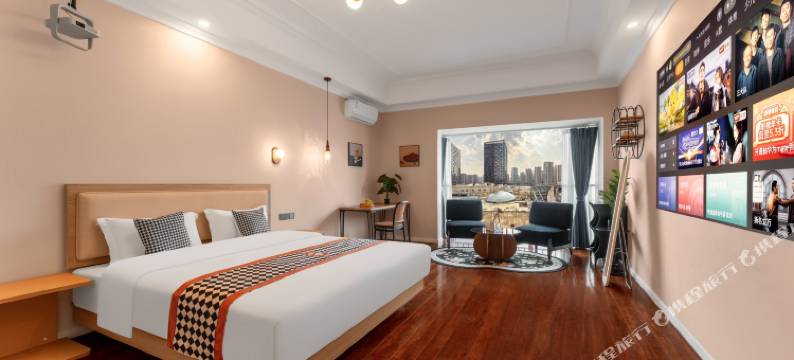 沐槿电竞酒店(昆明万达广场火车站店)图片