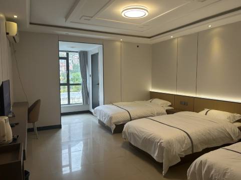 舟曲瑞达商务宾馆