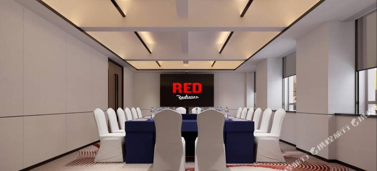 武汉江汉路步行街汉口江滩丽芮酒店图片