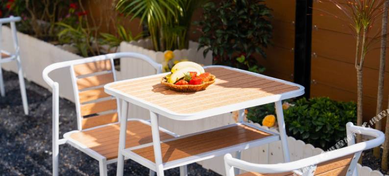 青城别院  Holiday  观景美宿(芒市广场店)图片