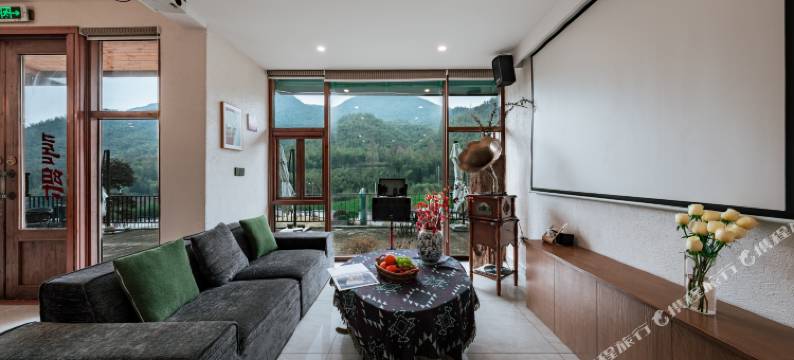 欢喜JOY·听溪问茶度假民宿(安吉云上草原店)图片