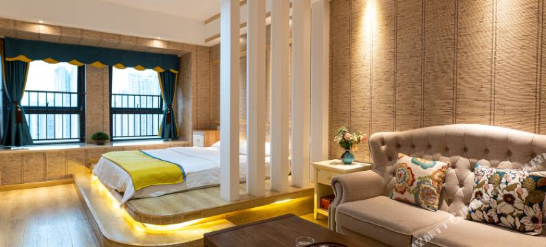 重庆班沙客酒店(龙湖源著天街店)图片