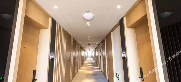 蓝钻精品酒店(乳山青山路店)图片