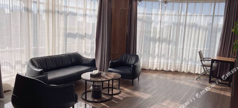 亚龙苑大酒店图片