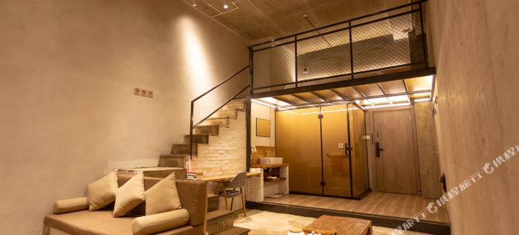 无隐良居酒店(蒙自昭忠路店)图片