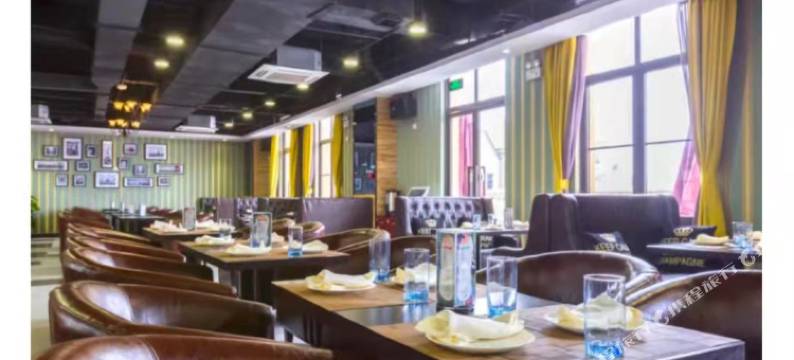 佛山鹭影菲拉别墅(高明美的鹭湖店)图片