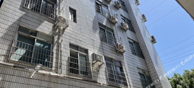 西环旅业(玉林市第二人民医院金色阳光购物广场店)图片