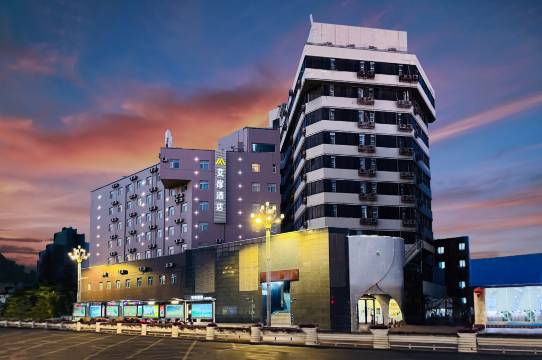 艾扉酒店(昆明北京路东风广场地铁站店)