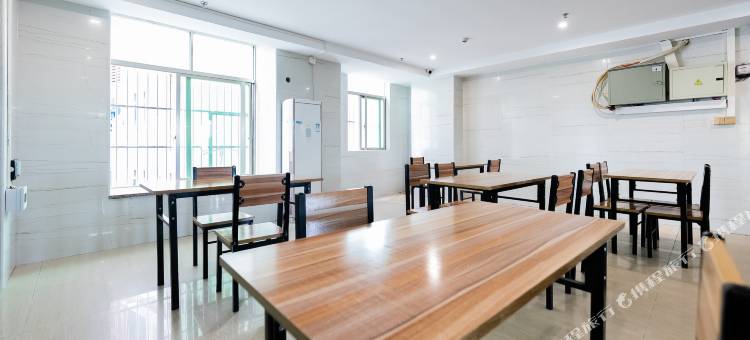 城客连锁公寓(普宁高铁站店)图片